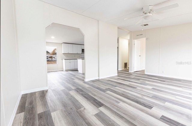 13877 COUNTY ROAD 109F, Lady Lake, FL 32159