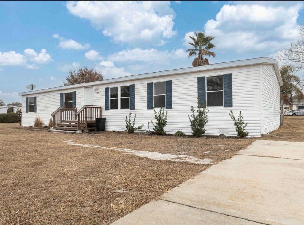 13877 COUNTY ROAD 109F, Lady Lake, FL 32159