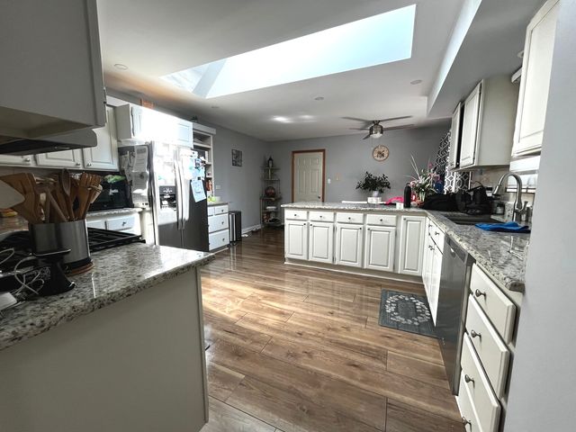 7348 163rd Street, Tinley Park, IL 60477