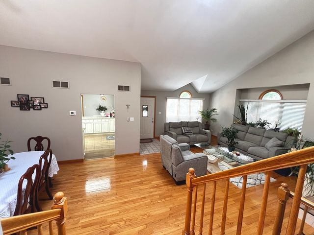 7348 163rd Street, Tinley Park, IL 60477
