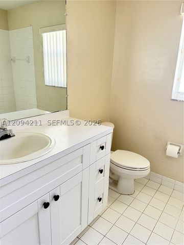 19030 NW 54th Ave, Miami Gardens, FL 33055