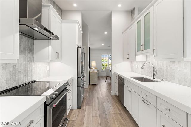 200 Sand Hill ST, Marco Island, FL 34145