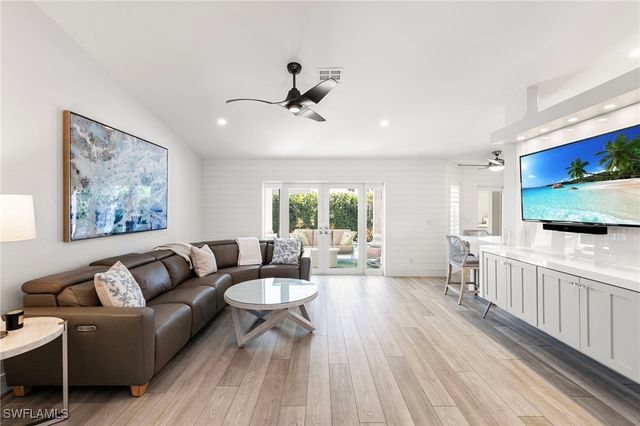 200 Sand Hill ST, Marco Island, FL 34145