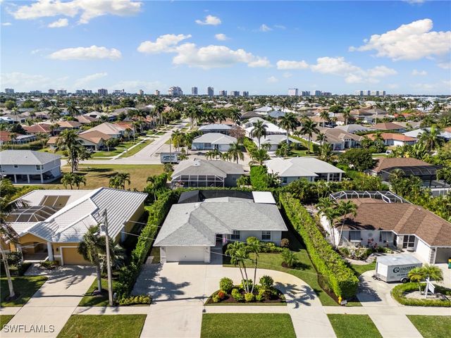 200 Sand Hill ST, Marco Island, FL 34145