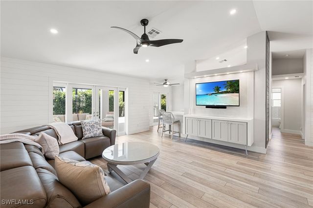 200 Sand Hill ST, Marco Island, FL 34145