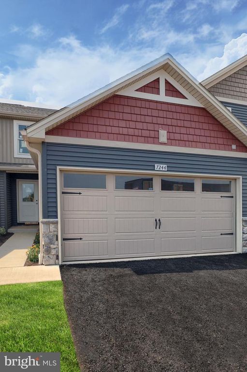 7244 WHITE OAK BOULEVARD, Harrisburg, PA 17112