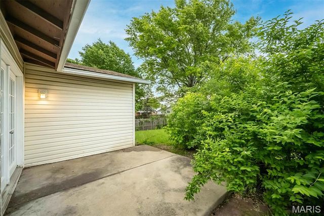 3726 Briargrove Drive, Florissant, MO 63031