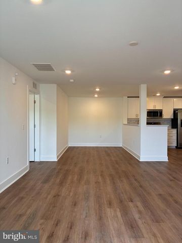 2302 PRINCE HALL DR, Pennington, NJ 08534