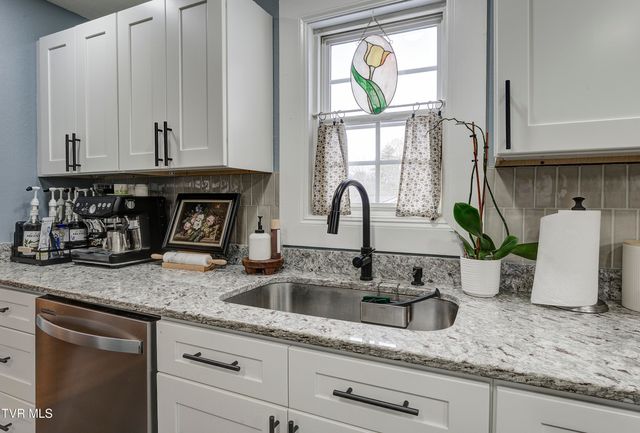 107 Neal Drive, Bristol, TN 37620