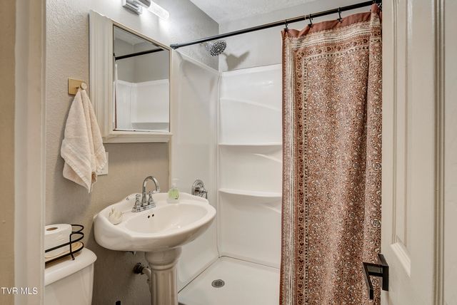 107 Neal Drive, Bristol, TN 37620