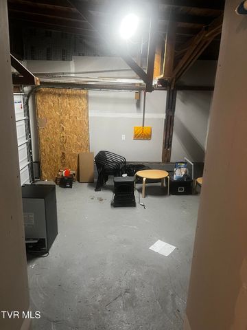 107 Neal Drive, Bristol, TN 37620