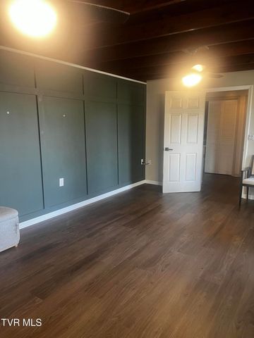 107 Neal Drive, Bristol, TN 37620