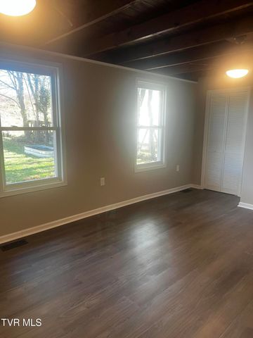 107 Neal Drive, Bristol, TN 37620