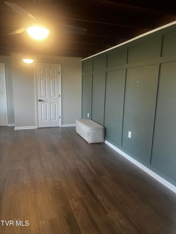 107 Neal Drive, Bristol, TN 37620