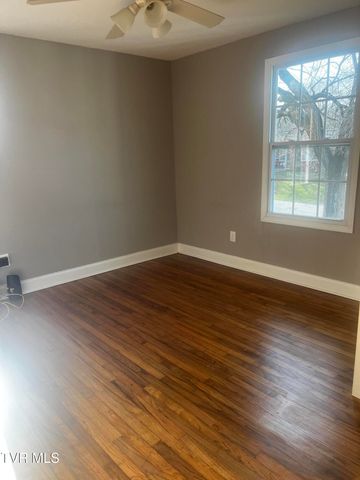 107 Neal Drive, Bristol, TN 37620