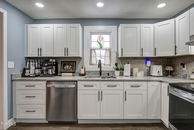 107 Neal Drive, Bristol, TN 37620