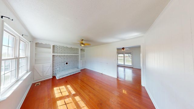 191 Bradley Street, Evensville, TN 37332