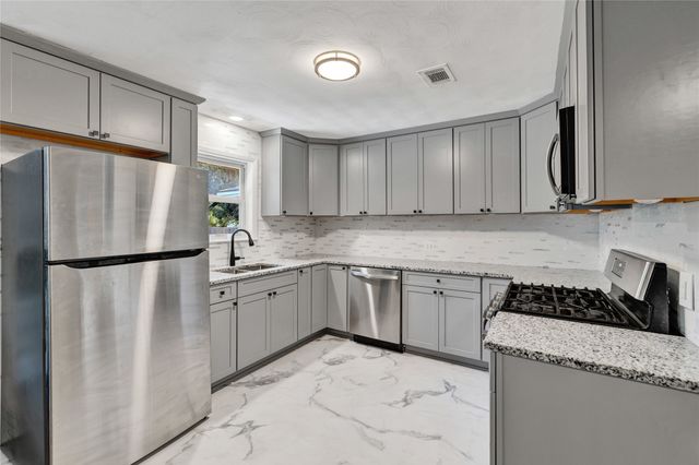 1402 Wysong Drive, Mckinney, TX 75069
