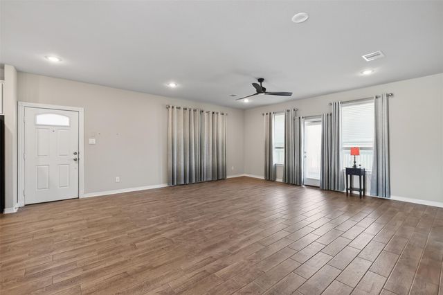 263 Bay Oaks Drive, La Porte, TX 77571