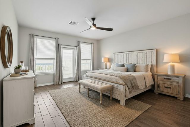 263 Bay Oaks Drive, La Porte, TX 77571