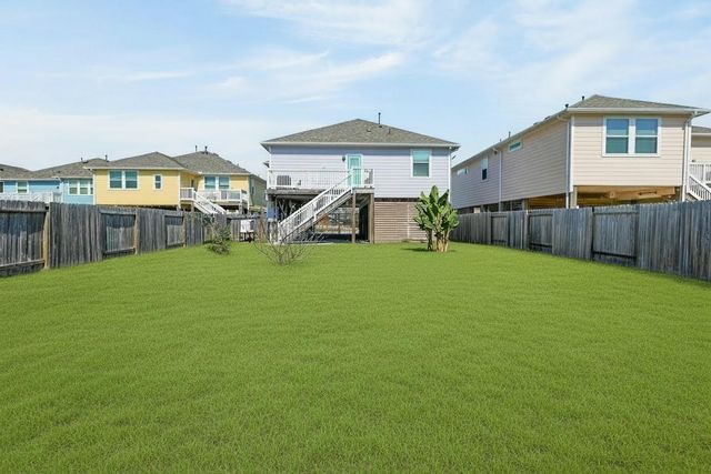 263 Bay Oaks Drive, La Porte, TX 77571