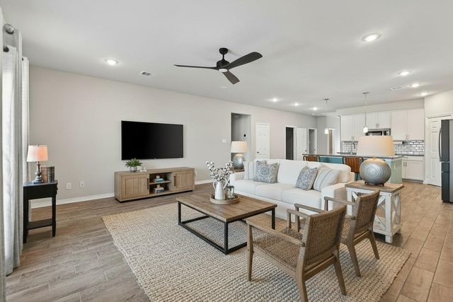 263 Bay Oaks Drive, La Porte, TX 77571