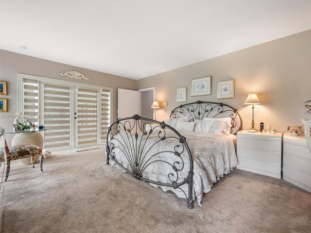 10321 SW 89th Avenue, Miami, FL 33176