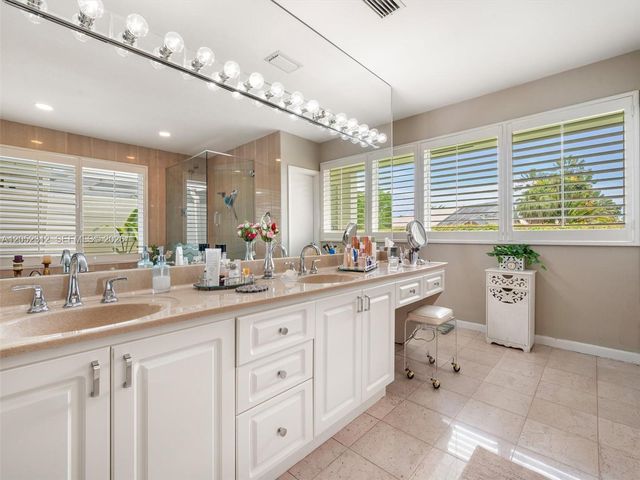 10321 SW 89th Avenue, Miami, FL 33176
