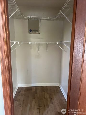 215 W Kinnear Place, Seattle, WA 98119