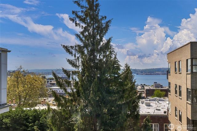 215 W Kinnear Place, Seattle, WA 98119