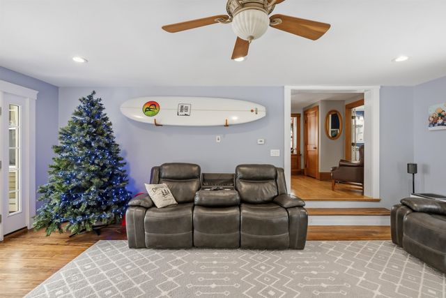 46 Noyes Road, Londonderry, NH 03053