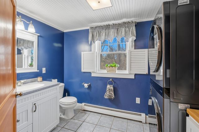 46 Noyes Road, Londonderry, NH 03053