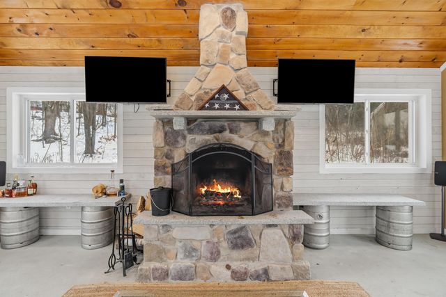 46 Noyes Road, Londonderry, NH 03053