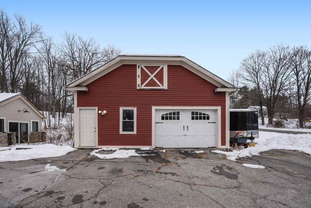 46 Noyes Road, Londonderry, NH 03053