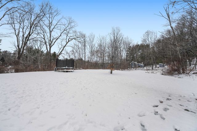 46 Noyes Road, Londonderry, NH 03053