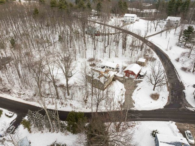 46 Noyes Road, Londonderry, NH 03053