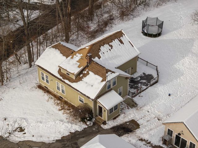 46 Noyes Road, Londonderry, NH 03053