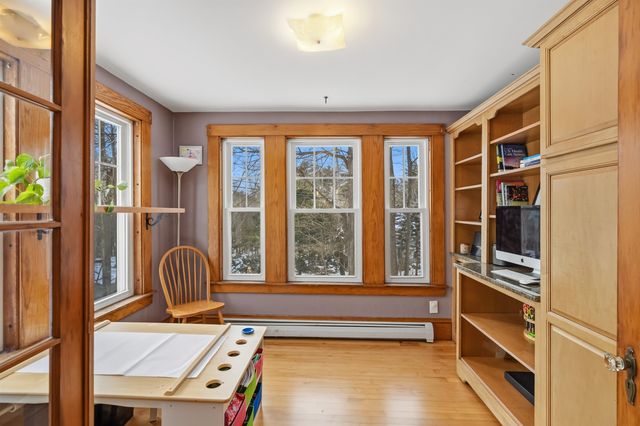 46 Noyes Road, Londonderry, NH 03053