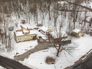 46 Noyes Road, Londonderry, NH 03053