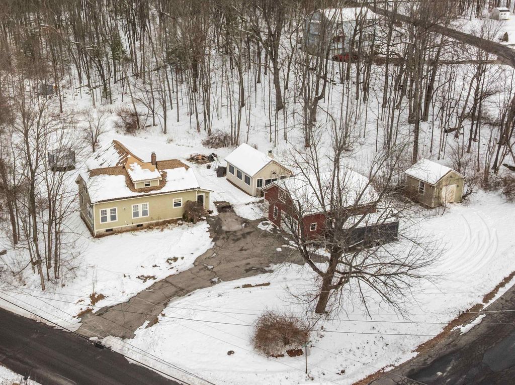 46 Noyes Road, Londonderry, NH 03053