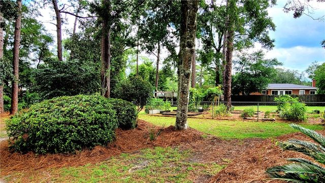 1400 E Cherokee Drive, Waycross, GA 31501