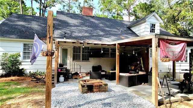 1400 E Cherokee Drive, Waycross, GA 31501