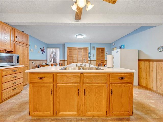 1043 Liberty ST, Martinsville, VA 24112