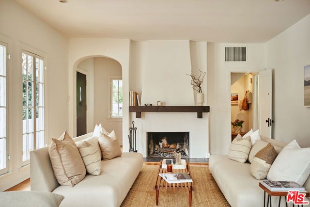 1323 Indiana Avenue, South Pasadena, CA 91030