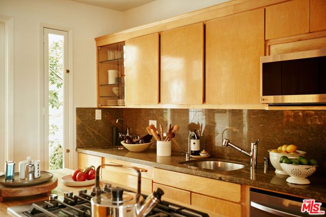 1323 Indiana Avenue, South Pasadena, CA 91030