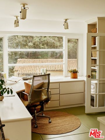 1323 Indiana Avenue, South Pasadena, CA 91030