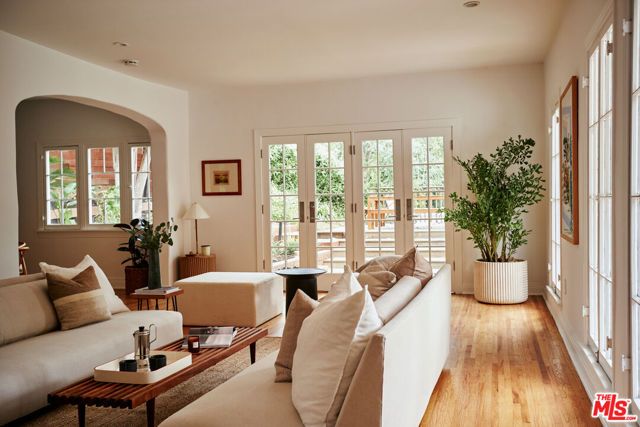 1323 Indiana Avenue, South Pasadena, CA 91030