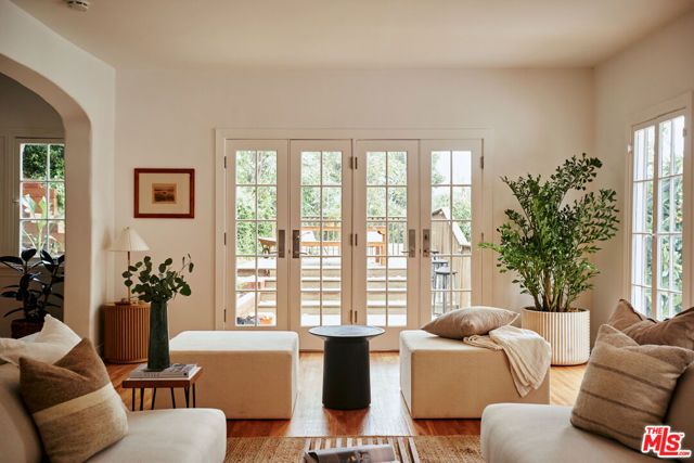 1323 Indiana Avenue, South Pasadena, CA 91030