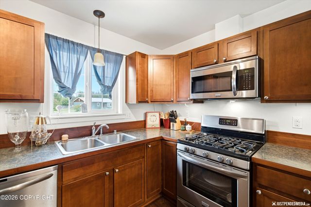 1171 S Irwin Road, Palmer, AK 99645