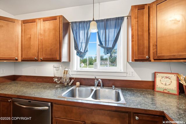 1171 S Irwin Road, Palmer, AK 99645